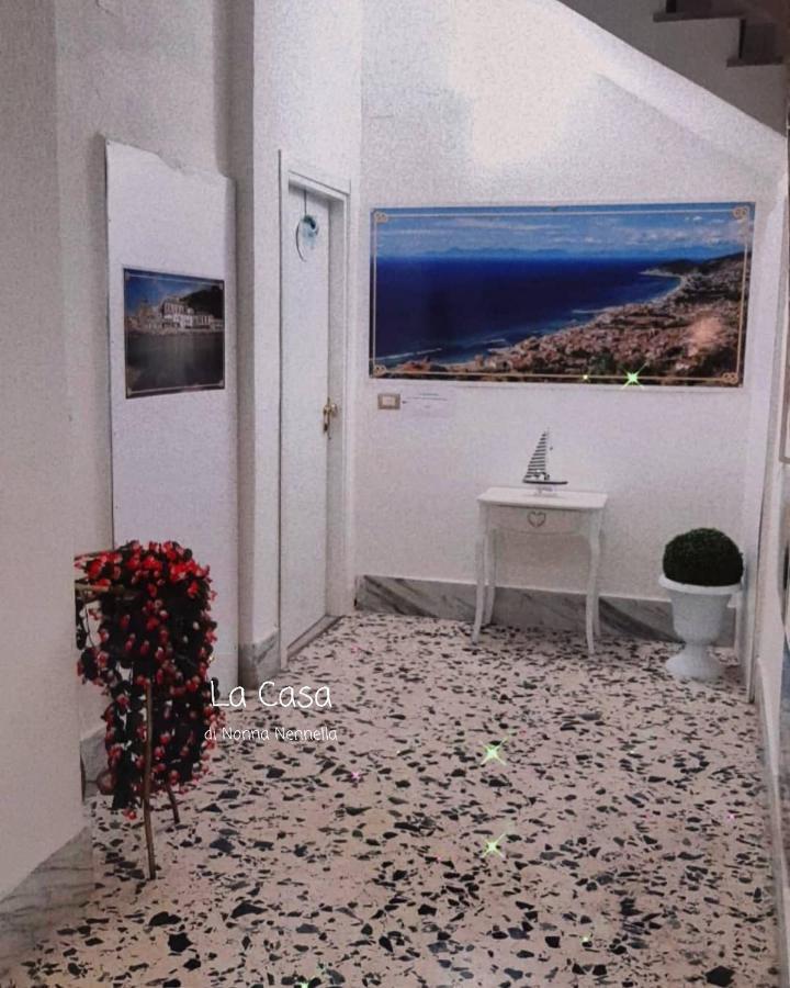 圣塔·马里亚·迪·卡斯特La Casa Di Nonna Nennella公寓 外观 照片